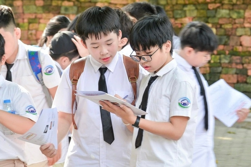 lớp 6 bao nhiêu tuổi 4.jpg