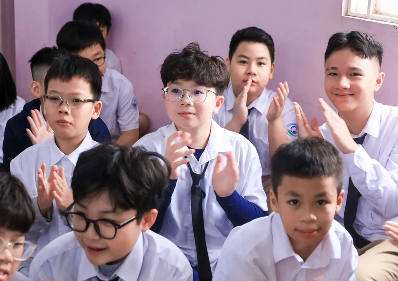 lớp 6 bao nhiêu tuổi 5.png