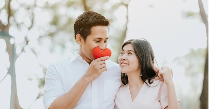 Love bombing là gì 7