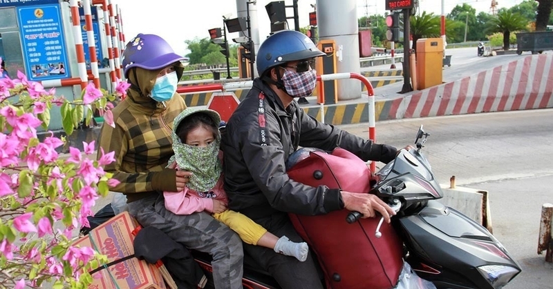 luật chạy xe ô tô có bé dưới 12 tuổi - Hình 5
