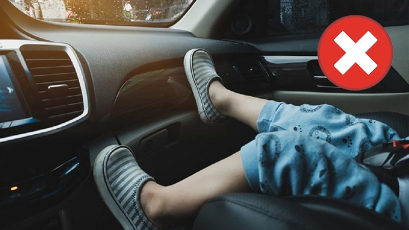 Luật mới không cho phép trẻ em ngồi ở hàng ghế phía trước