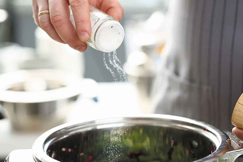Luộc rau có cần đậy vung? 6