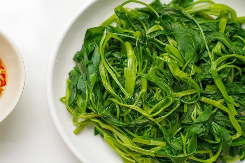 Luộc rau có cần đậy vung? 8