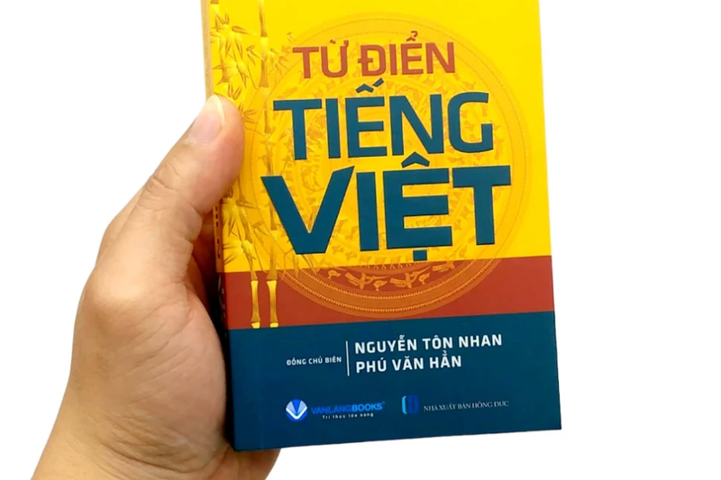 Thiếu thói quen tra cứu từ điển chuẩn