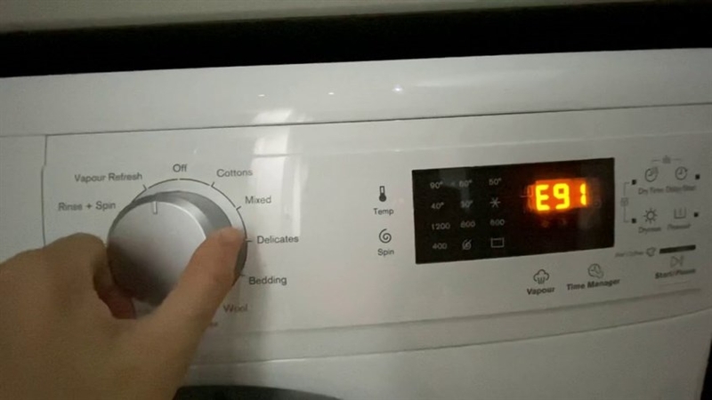 mã lỗi máy giặt Electrolux cửa ngang Inverter 13