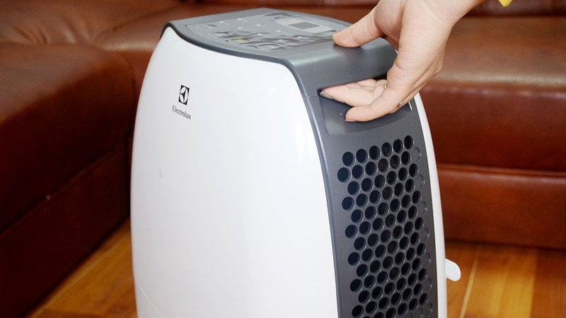 m&atilde; lỗi m&aacute;y h&uacute;t ẩm Electrolux 2