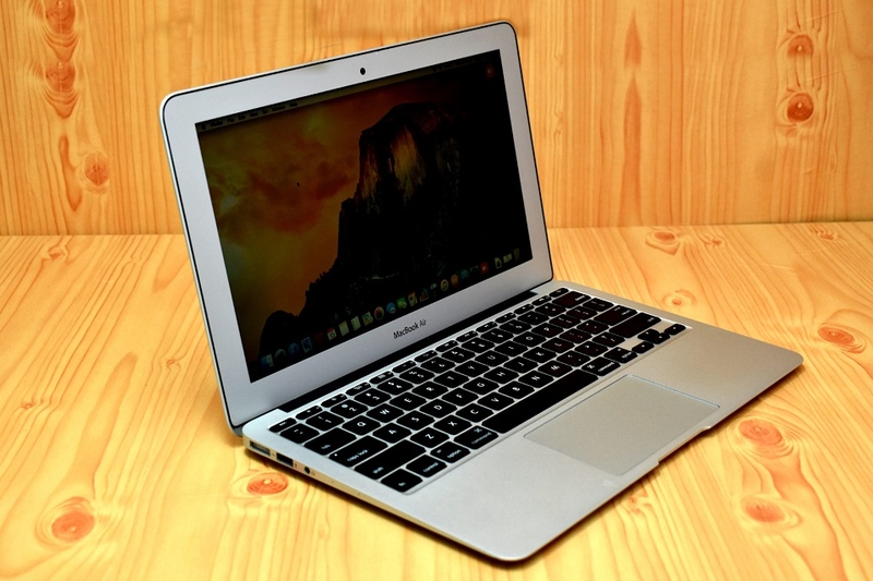 Lịch sử phát triển của MacBook Air
