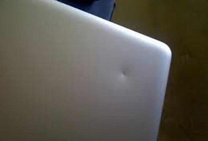 MacBook bị móp ảnh 4