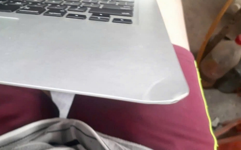 MacBook bị móp ảnh 5