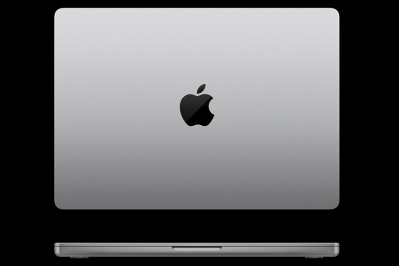 macbook-pro-14-inch-m5-max-2.jpg