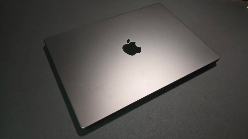 MacBook Pro 14 và 16 inch nên mua cái nào 2