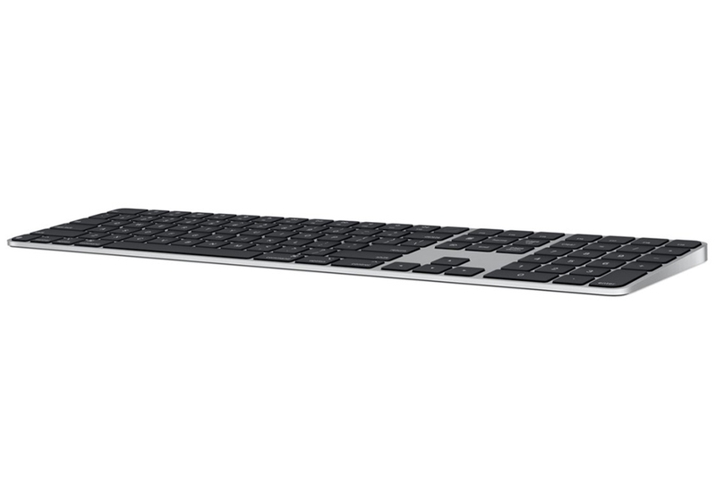 magic-keyboard-with-touch-id-and-numeric-keypad-2024-black-5.jpg