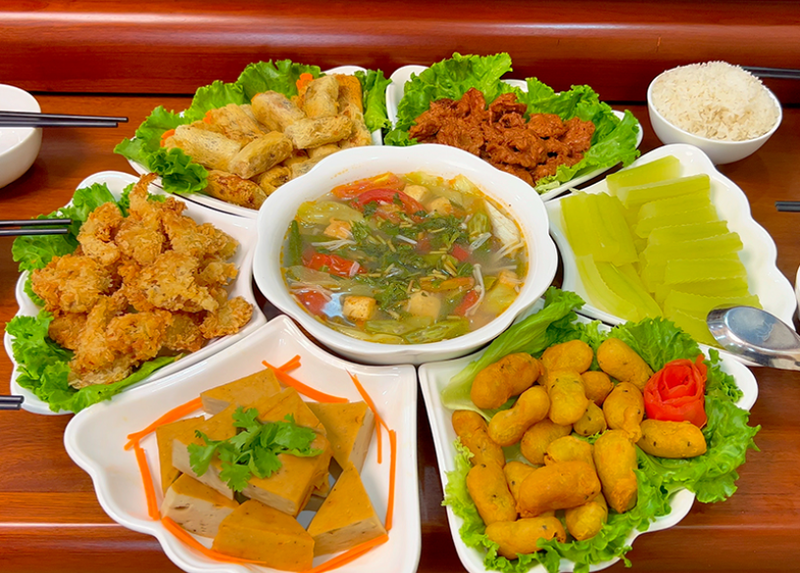 m&acirc;m cỗ chay đẹp 4