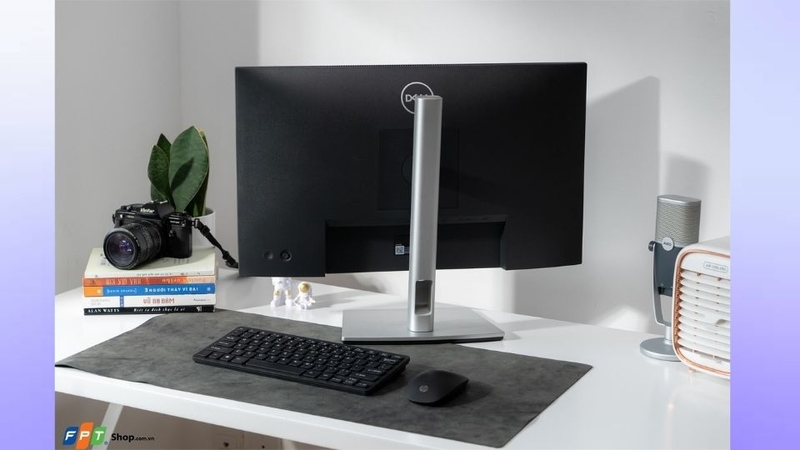 Laptop được thiết kế tinh tế, viền mỏng và tấm nền IPS chất lượng cao