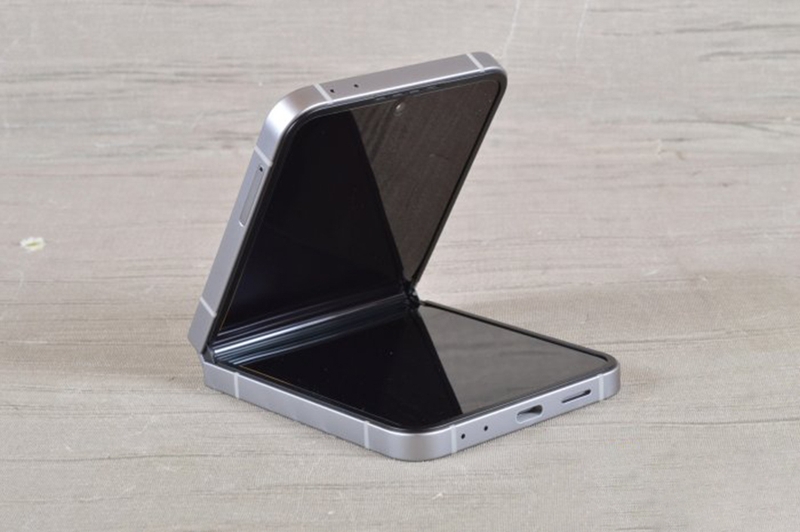 Kích thước màn hình Samsung Galaxy Z Flip 7 - 06