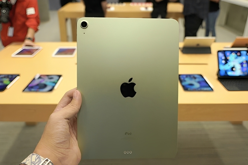 màn hình iPad bị nhòe màu hình 5