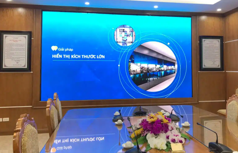 man hinh led phong hop la gi