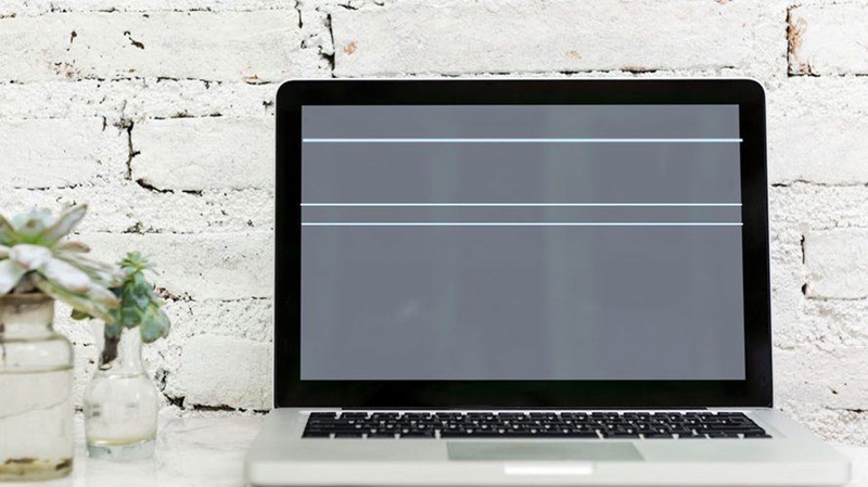 Màn hình MacBook bị sọc ngang - 03