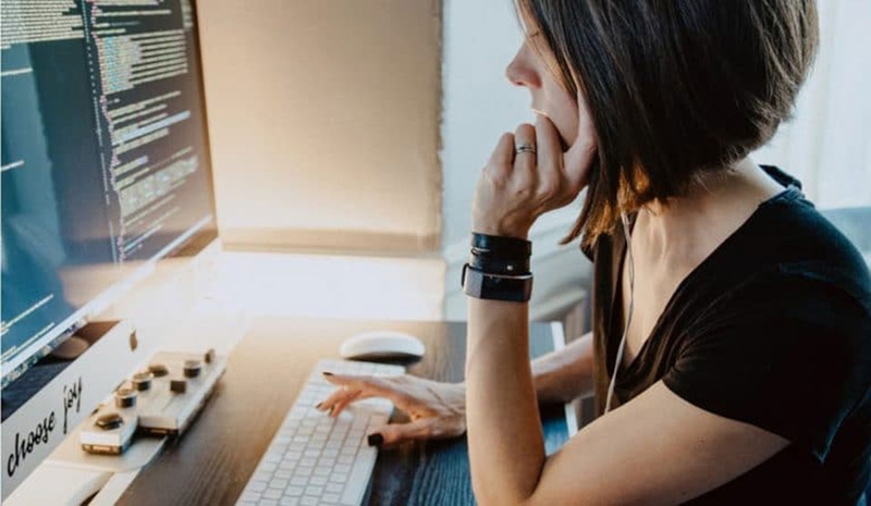 Màn hình máy tính cho sinh viên - 02