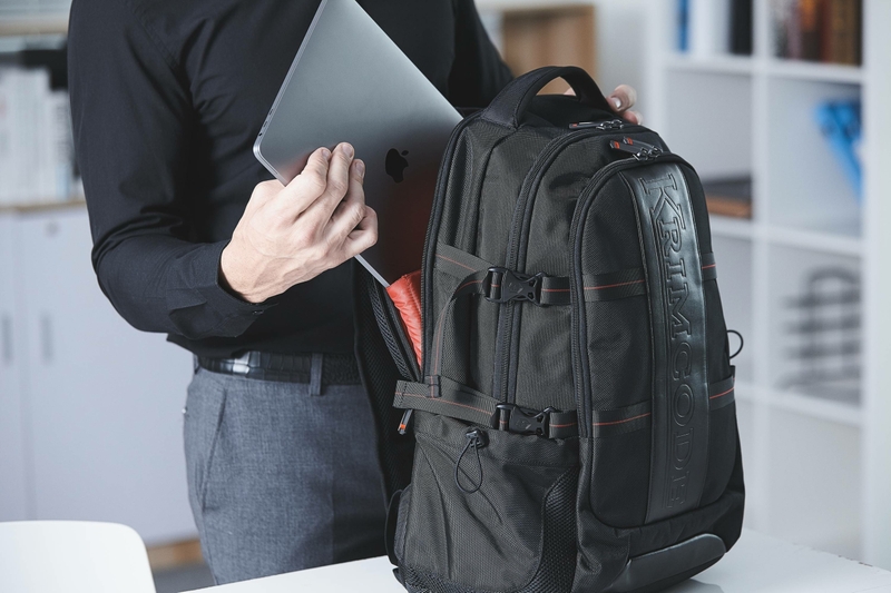 mang laptop đi du lịch 6.jpg