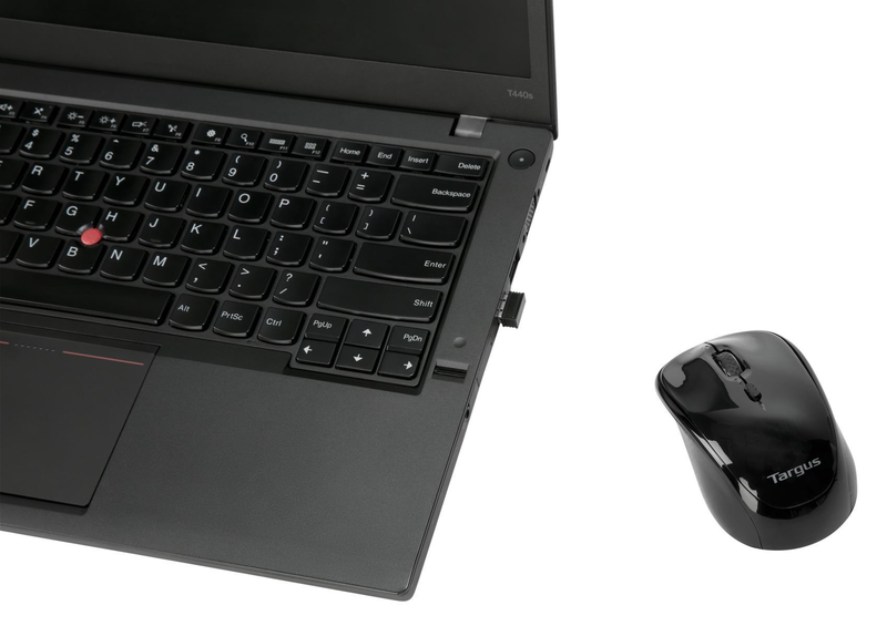 Giữ nguyên đầu thu USB trên laptop