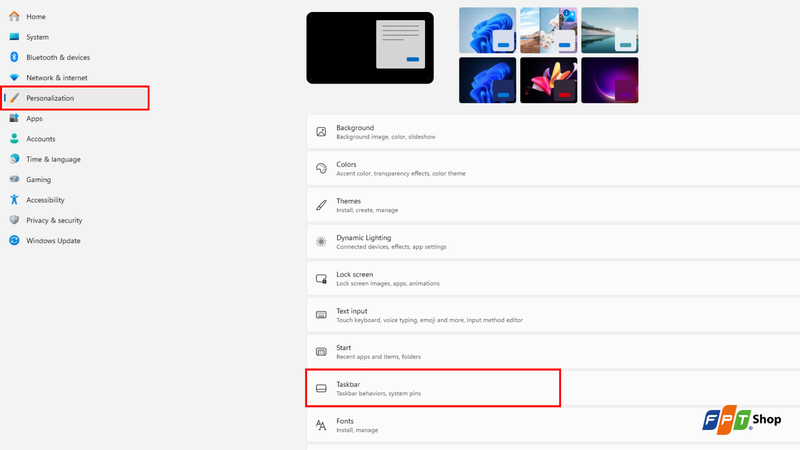 Chọn Personalization > Taskbar