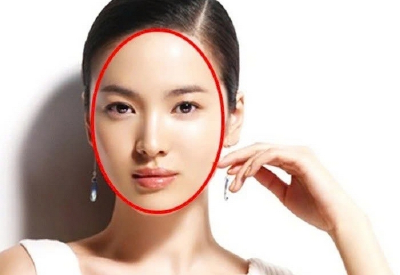 mặt trái xoan đeo kính gì ảnh 1