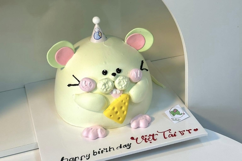 mẫu bánh sinh nhật đẹp cho nữ 25