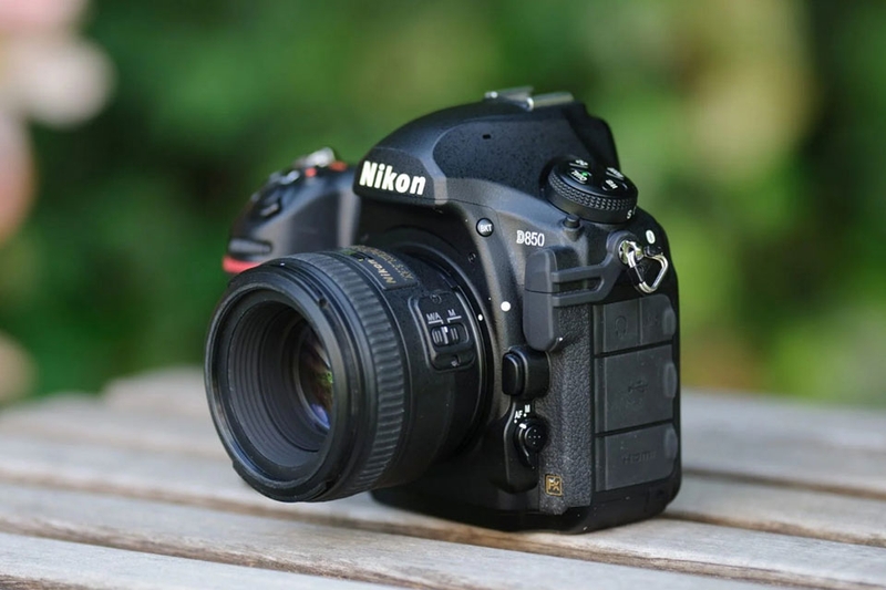 Máy ảnh Nikon - 05