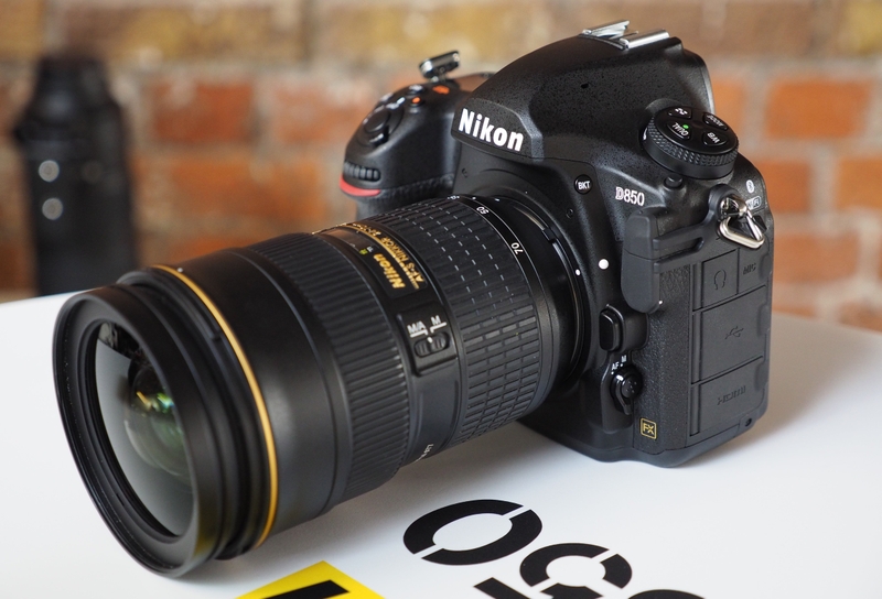 máy ảnh Nikon có wifi hình 2