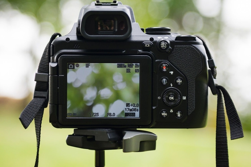 máy ảnh Nikon có wifi hình 9