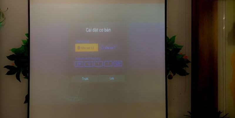 máy chiếu bị mờ 7