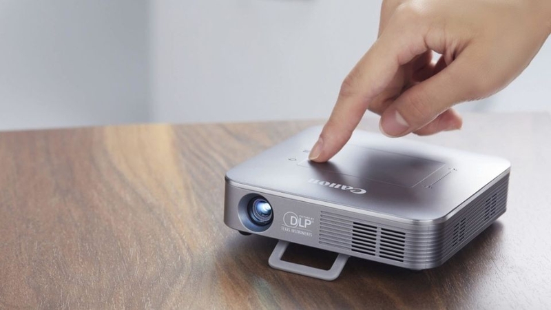 Máy chiếu mini cho điện thoại là gì?