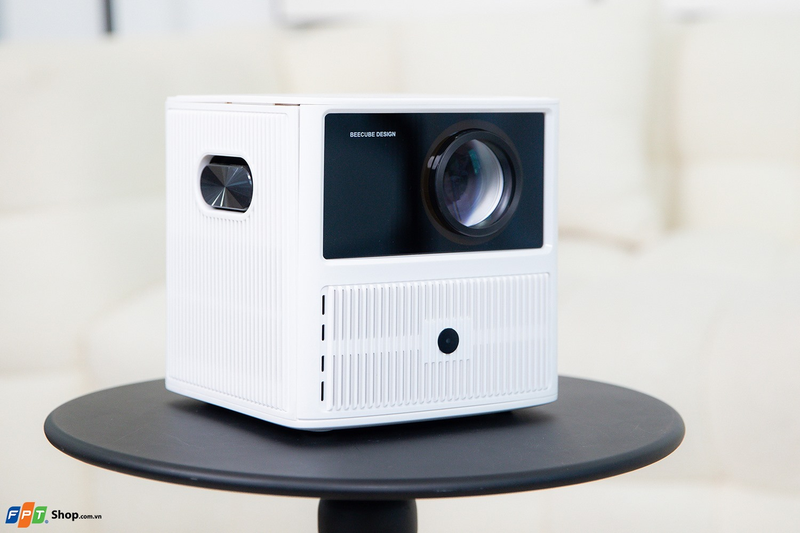 máy chiếu mini dùng dạy học 1