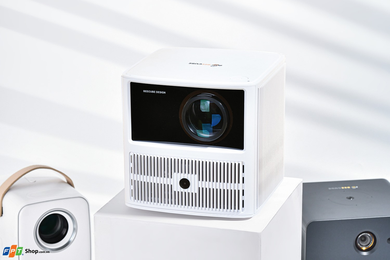 máy chiếu mini dùng dạy học 2