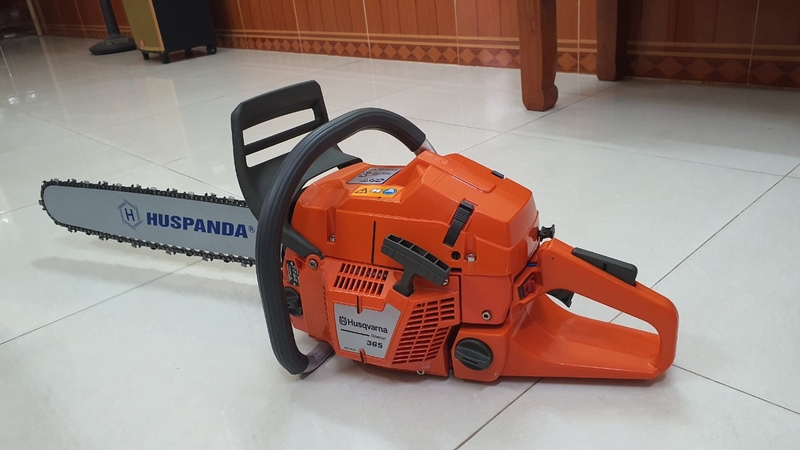 may cua xich chay xang husqvarna
