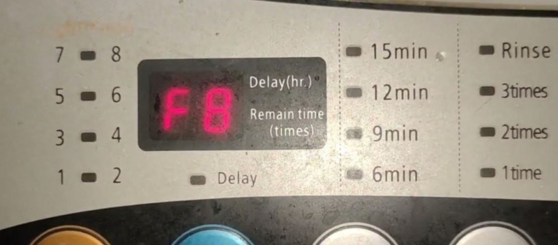 Máy giặt báo lỗi F8 1