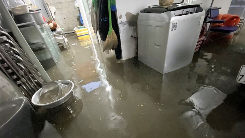 Máy giặt bị ngập nước 3