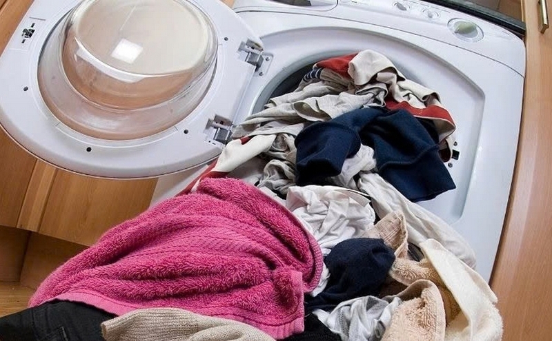 Máy giặt bị rò nước ở đáy ảnh 4