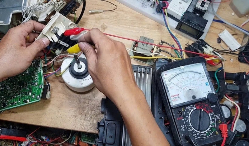 Máy giặt Hitachi không mở được cửa ảnh 2