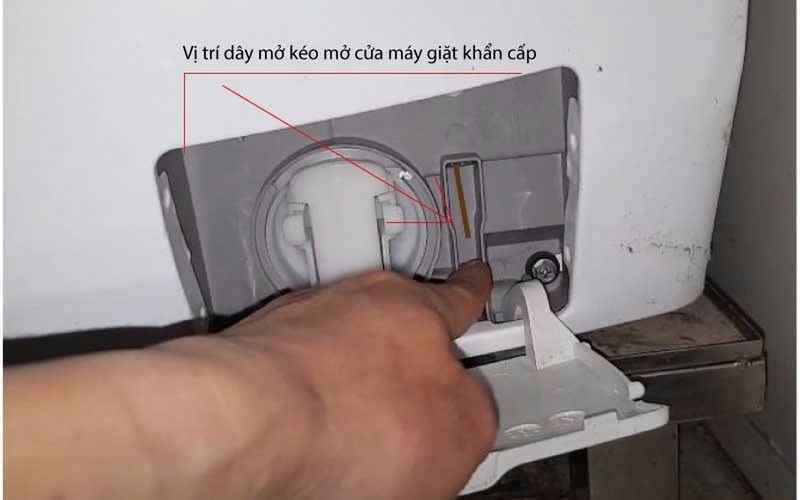 Máy giặt Hitachi không mở được cửa ảnh 4