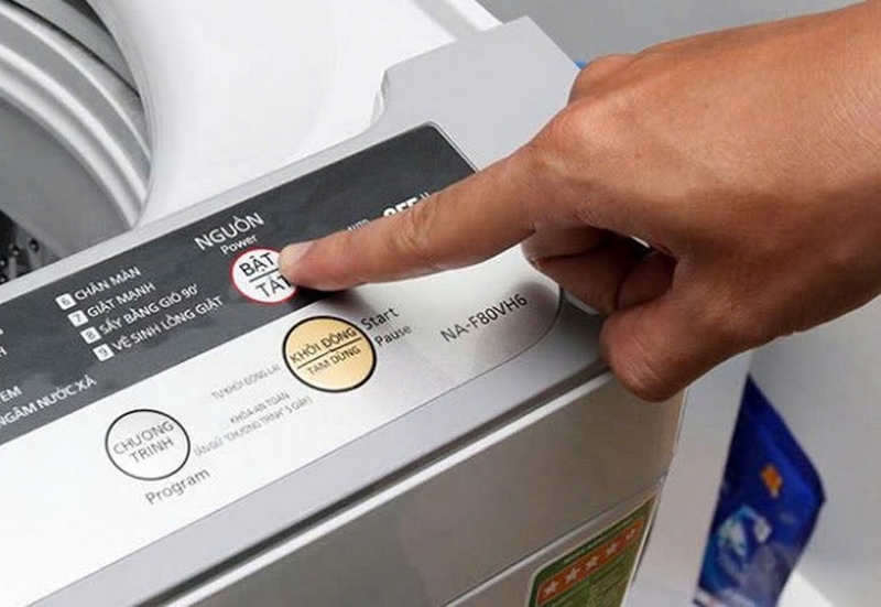 Máy giặt Toshiba báo lỗi chớp đèn ảnh 3