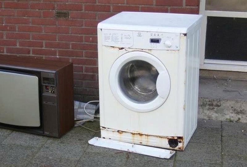 Máy giặt Toshiba bị chảy nước ảnh 1