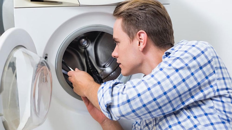 Kiểm tra kỹ lồng giặt xem có bị mắc kẹt vật lạ không