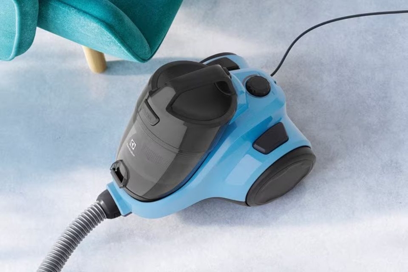 máy hút bụi electrolux ec31-2bb (ảnh 3)