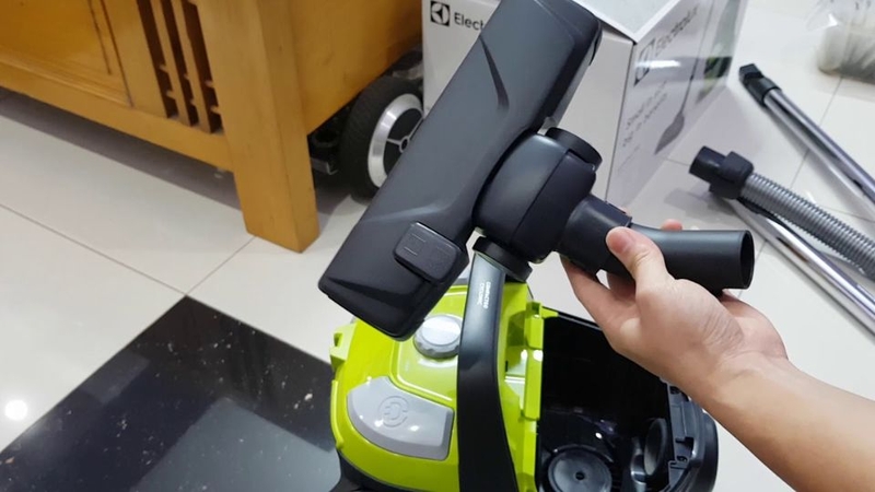 máy hút bụi Electrolux Z1231 5