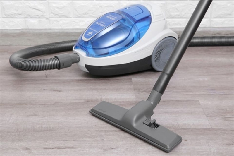 máy hút bụi hitachi 1800w (ảnh 5)