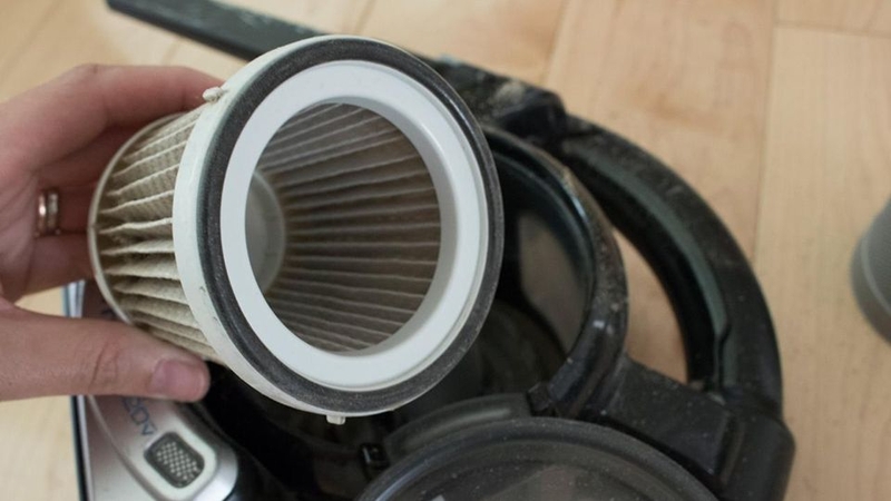 máy hút bụi lau nhà bị kẹt motor 3