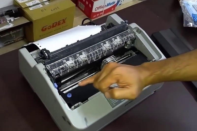 máy in Epson L310 báo lỗi kẹt giấy 6