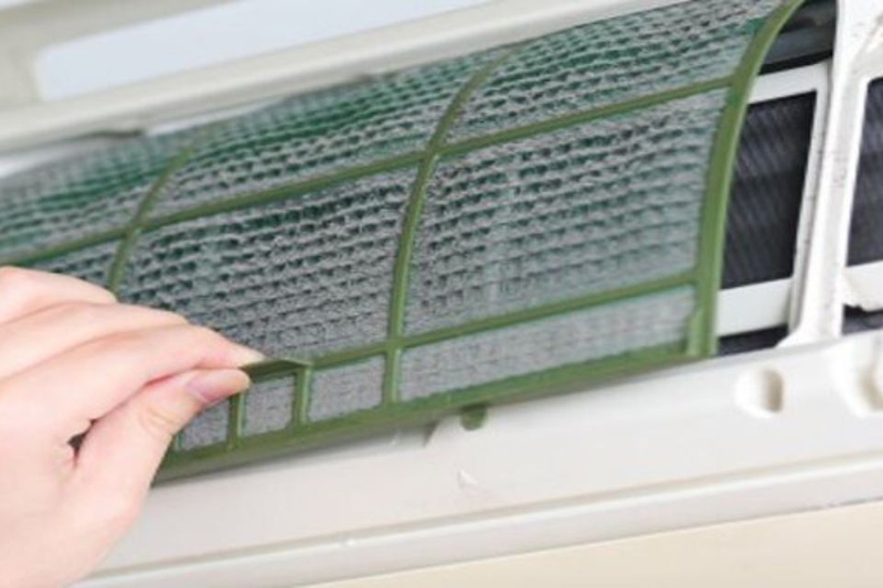 Máy lạnh Asanzo bị bám tuyết 1